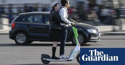 Lime criticised for offering free rides before Paris e-scooter referendum