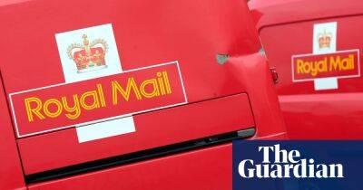 Royal Mail bosses threaten to declare insolvency as pay talks near collapse
