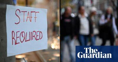 UK ministers consider worker health checks to tackle labour shortages