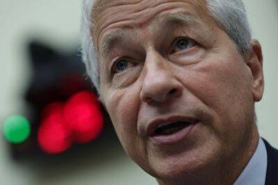 JPMorgan tells senior bankers to ‘lead by example’ and spend five days a week in the office