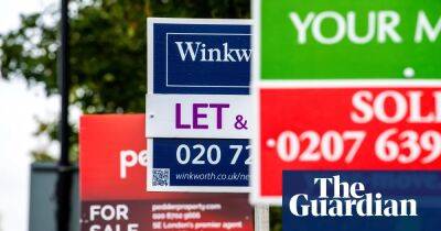 More house price drops expected despite signs of market stabilising