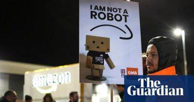 Calls for stricter UK oversight of workplace AI amid fears for staff rights