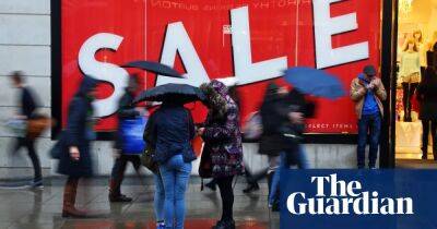 Retail sales in Great Britain dampened by poor weather