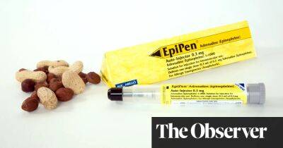 Eurostar urged to carry adrenaline injectors in first-aid kit after medical alert