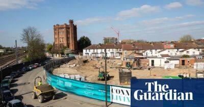 Scientists to examine health fears at west London luxury development