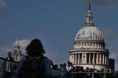 Dechert cuts London lawyers after deal slowdown