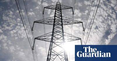 British households and firms cut winter electricity use by enough to power 10m homes