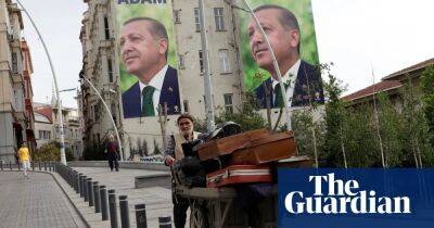 Turkey’s economic crisis expected to deepen after Erdoğan tops poll