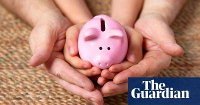 UK children receive 11% rise in pocket money, outpacing inflation, data shows