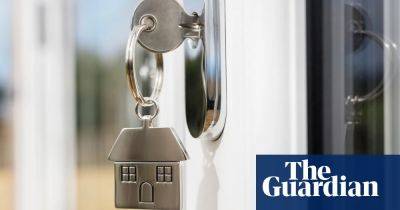 UK mortgages: time to switch and fix to save up to £400 a month