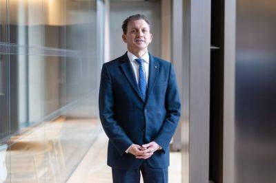 L&G picks Santander’s António Simões to succeed Sir Nigel Wilson as CEO