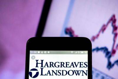 Hargreaves Lansdown says investor confidence is low as trading volumes fall