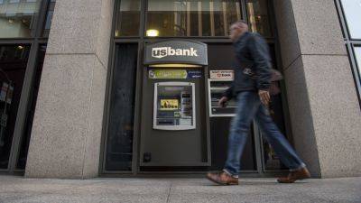 These charts show what has Moody’s worried about regional banks including U.S. Bank and Fifth Third