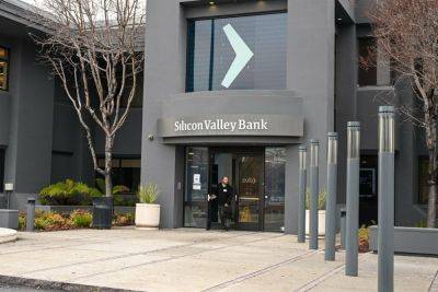 Bidding War: Scaramucci's SkyBridge Capital Competes for Silicon Valley Bank's VC Unit