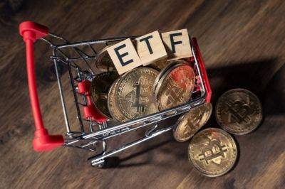 Spot Bitcoin ETFs Soar Past $10B in AUM; Why Investors Flocking to Emerging AI Altcoin?