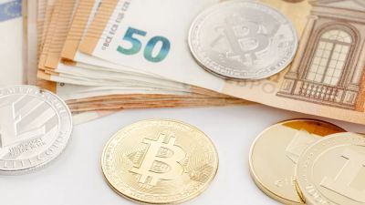 Should European banks consider holding cryptocurrencies like Bitcoin as a reserve asset?